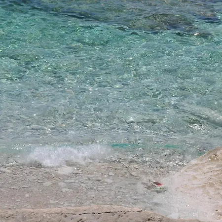 Moro アパート プーラ